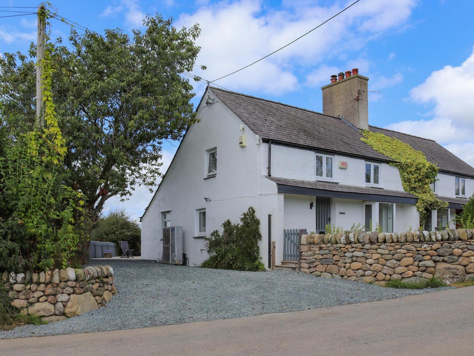 Pencefn Cottage Лланддейниолен Экстерьер фото